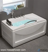 Klasikinė stačiakampio masažinė vonia su rankiniu laikikliu